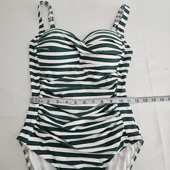 Nip Tuck Green White Stripe One Piece Swimsuit Size 6 Tummy Control - Picture 11 of 14